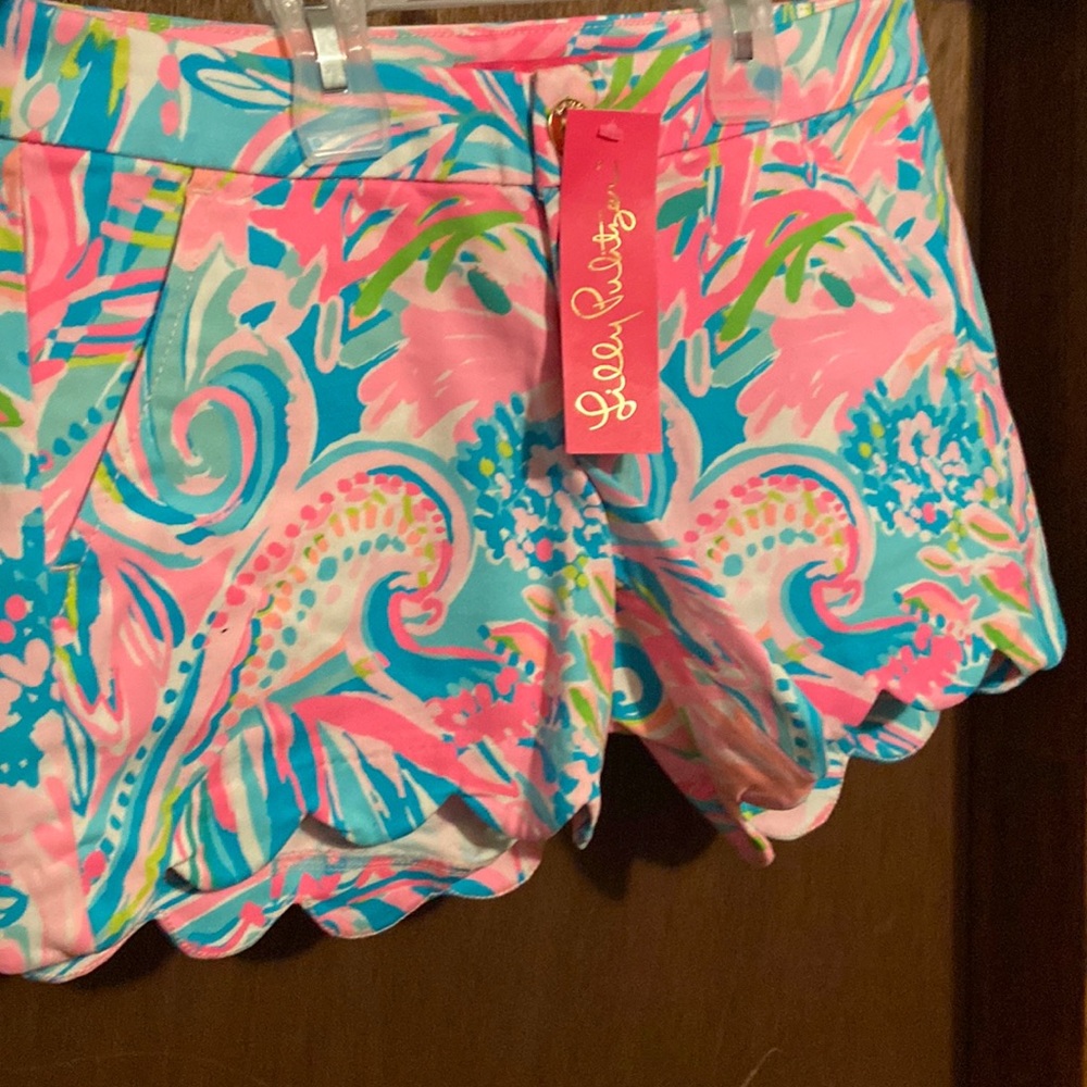 lilly pulitzer scalloped edge shorts